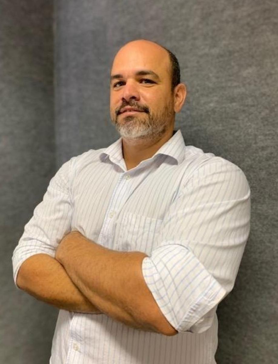 Foto do Prof. Dr. Victor Hugo Costa de Albuquerque